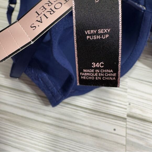 VICTORIA’S SECRET VERY SEXY STRAPPY BLUE PUSH UP BRA NWT 34C - Picture 5 of 9